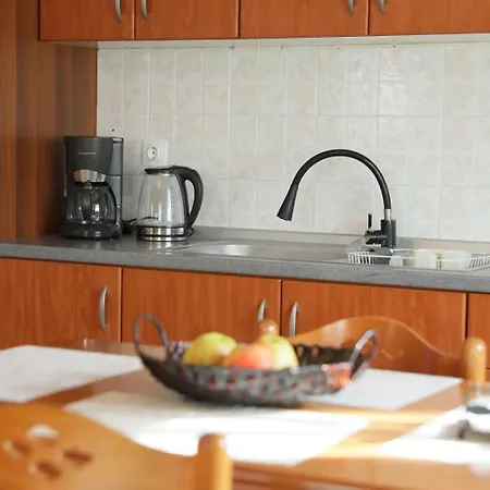 με κήπο στην χλόη καστοριάς Διαμέρισμα