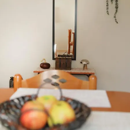 με κήπο στην χλόη καστοριάς Apartamento *