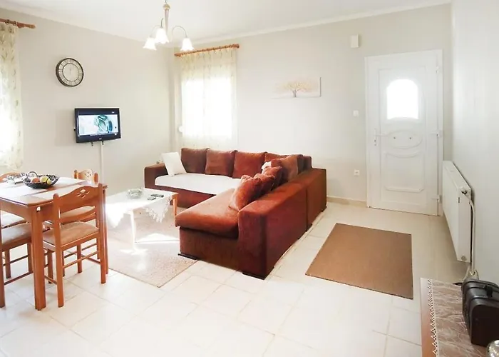 Apartamento με κήπο στην χλόη καστοριάς