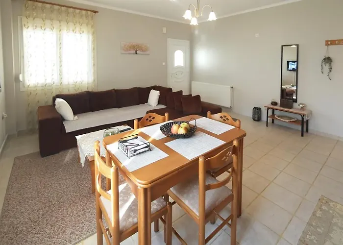 με κήπο στην χλόη καστοριάς Apartamento *