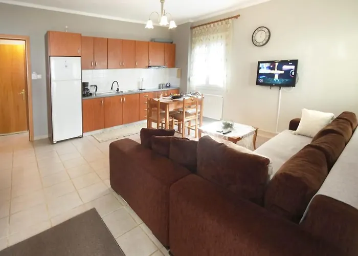 Apartamento με κήπο στην χλόη καστοριάς Kastoria