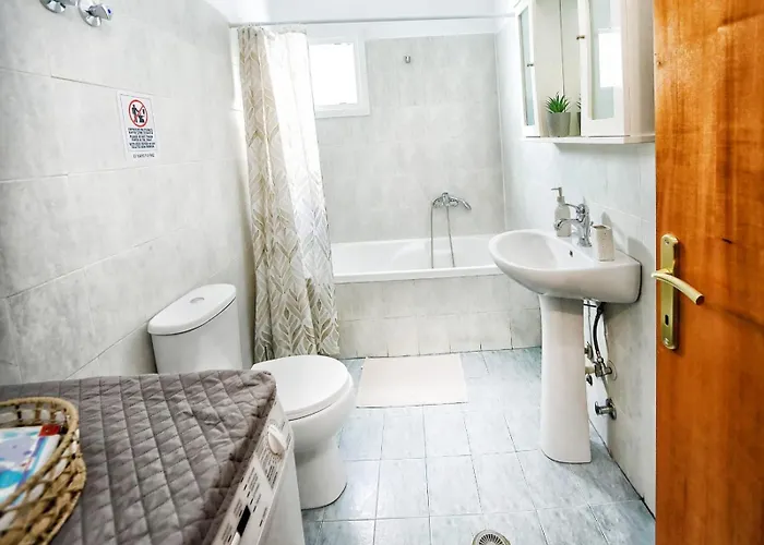 Apartamento με κήπο στην χλόη καστοριάς